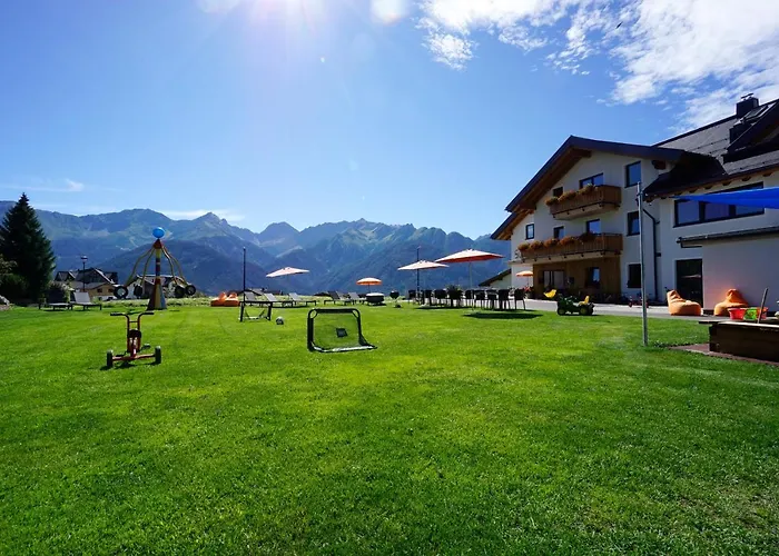 Alpinsonnenresidenz 4* فس