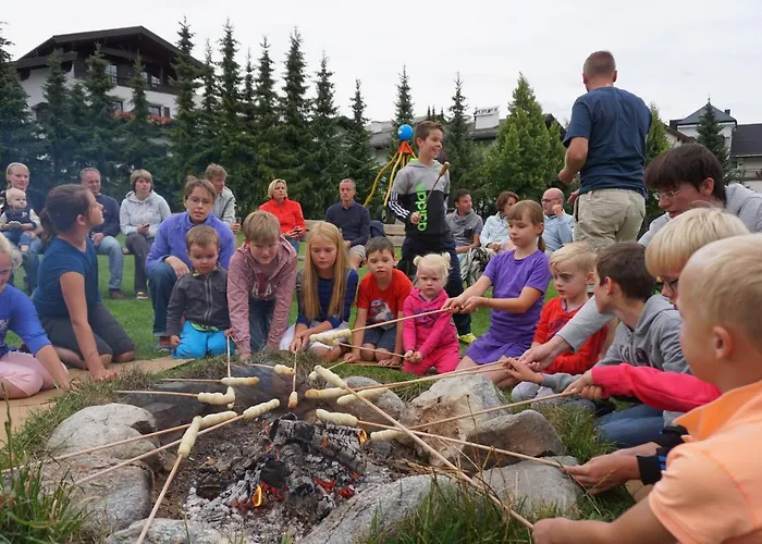 Alpinsonnenresidenz 4* فس