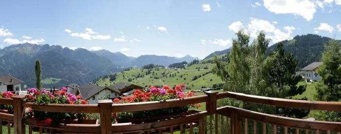 Alpinsonnenresidenz فس