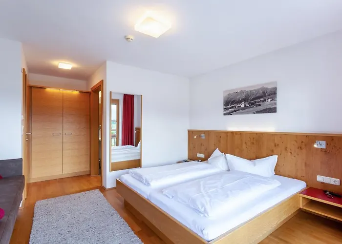 Alpinsonnenresidenz شقة فندقية 4*