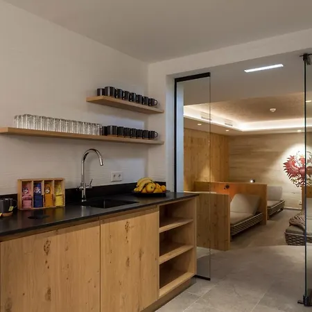 Alpinsonnenresidenz Aparthotel 4*